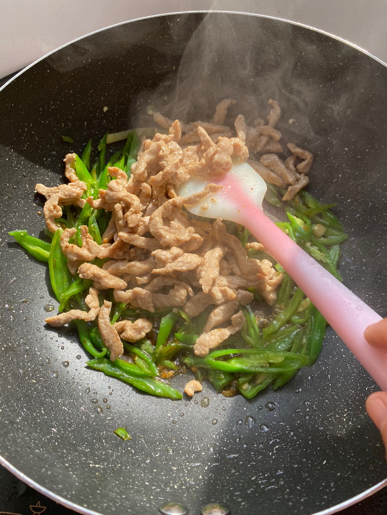 尖椒炒肉丝