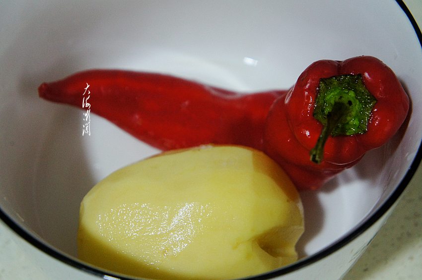 尖椒炒土豆片