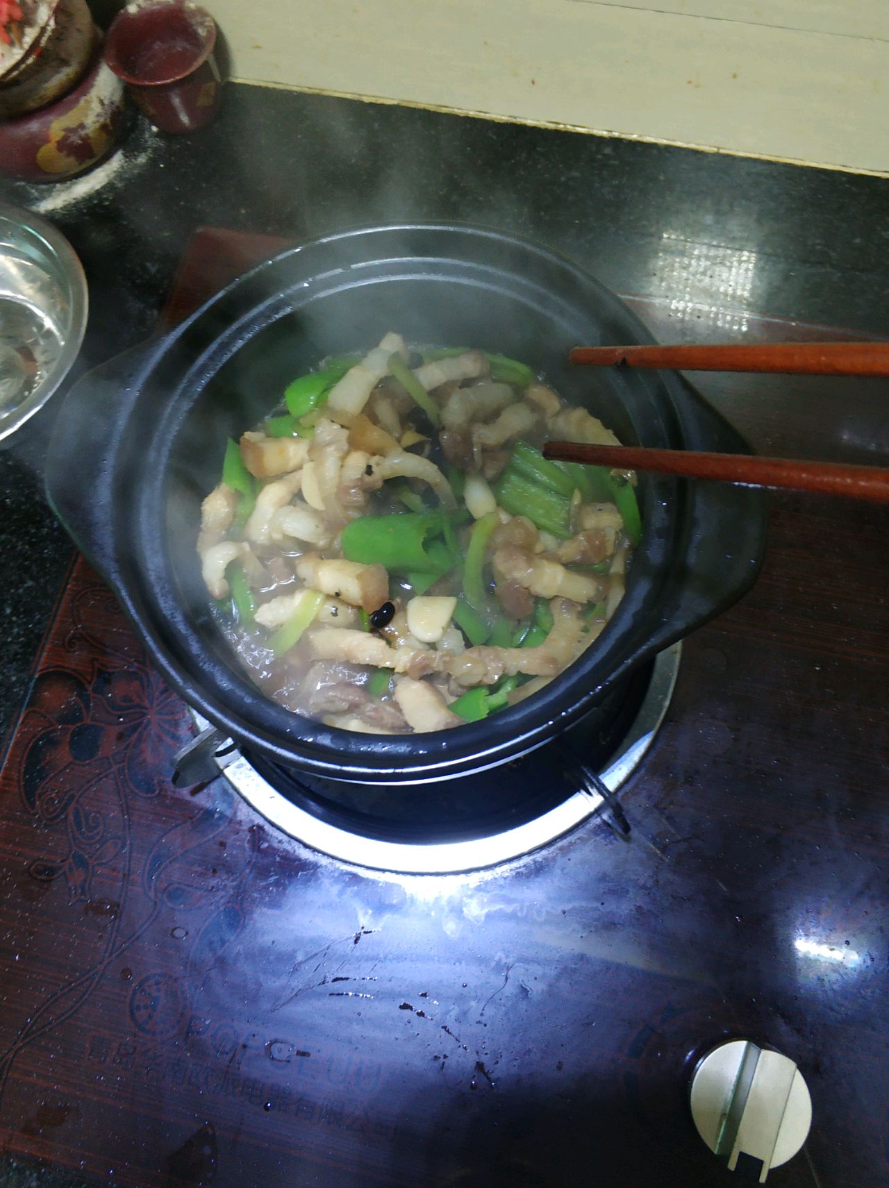 尖椒豆豉花肉煲