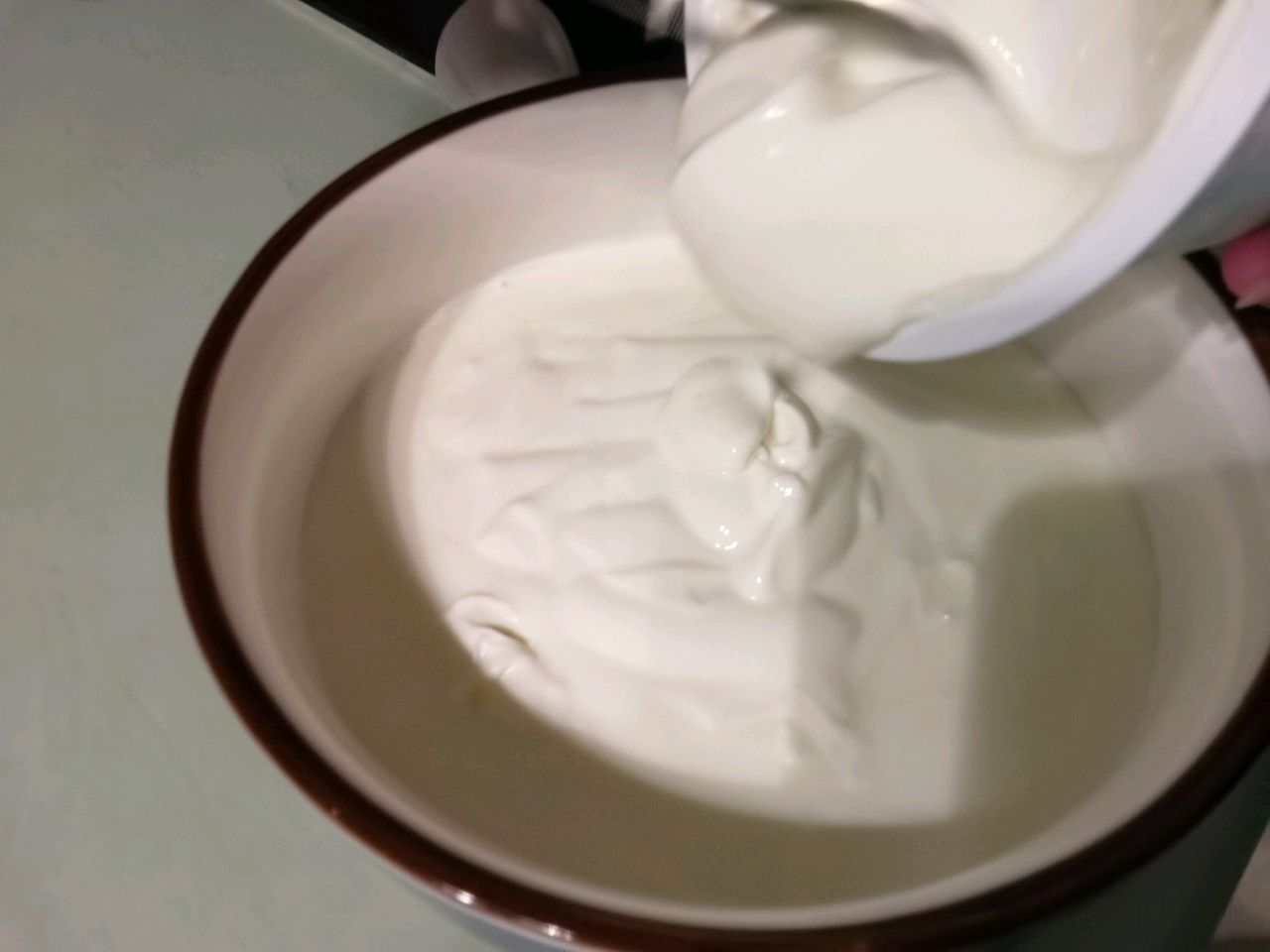 健康的夜宵-酸奶独角兽水果碗