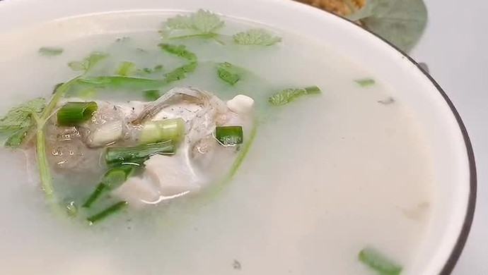 健康喜乐奶白鲫鱼豆腐汤