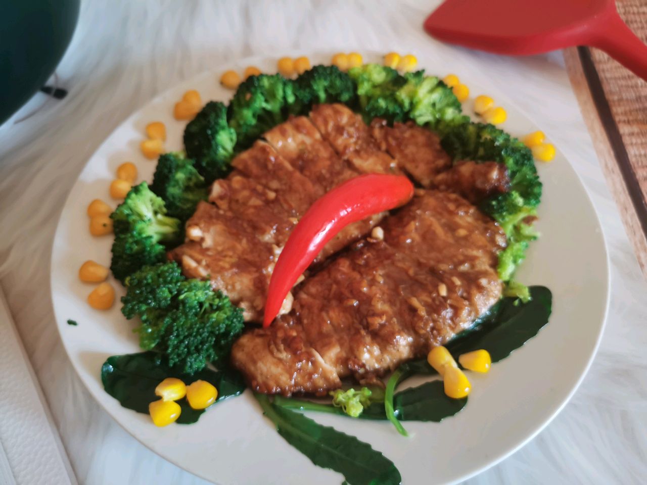 煎蒜香鸡胸肉