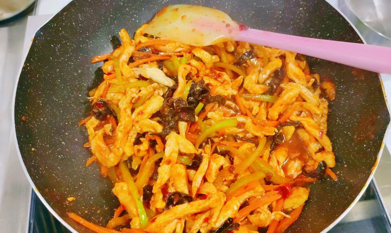 减脂版鱼香鸡丝