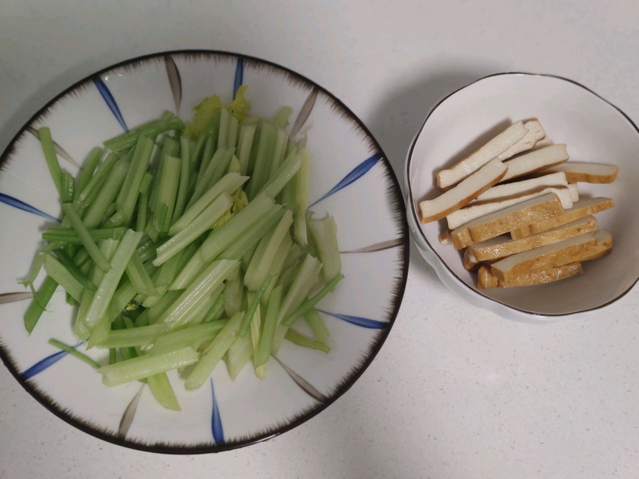 减脂餐|芹菜炒香干
