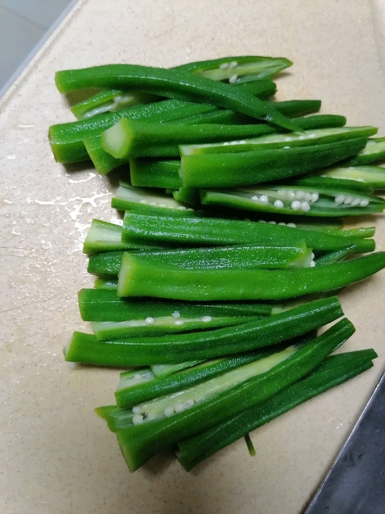 减脂的好选择—凉拌秋葵