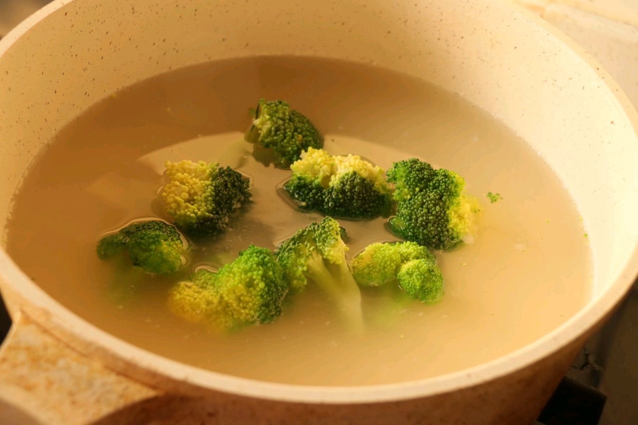 减脂鸡丝荞麦豆浆拌面