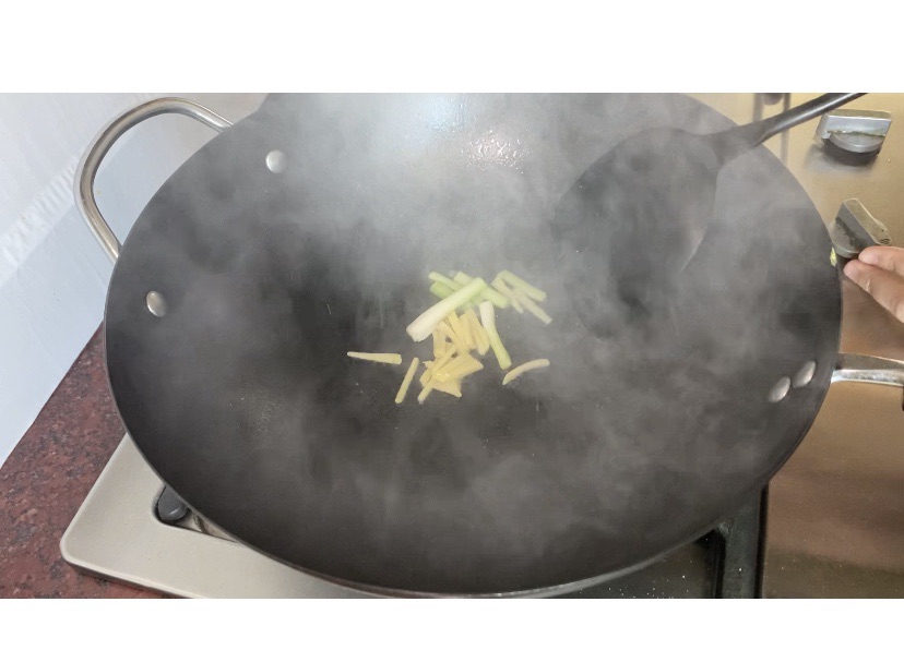 减脂排油，超级鲜嫩的海带豆腐虾仁汤