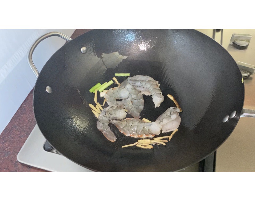 减脂排油，超级鲜嫩的海带豆腐虾仁汤