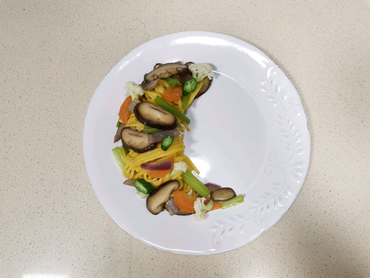 减脂期 超美味蔬菜拌面