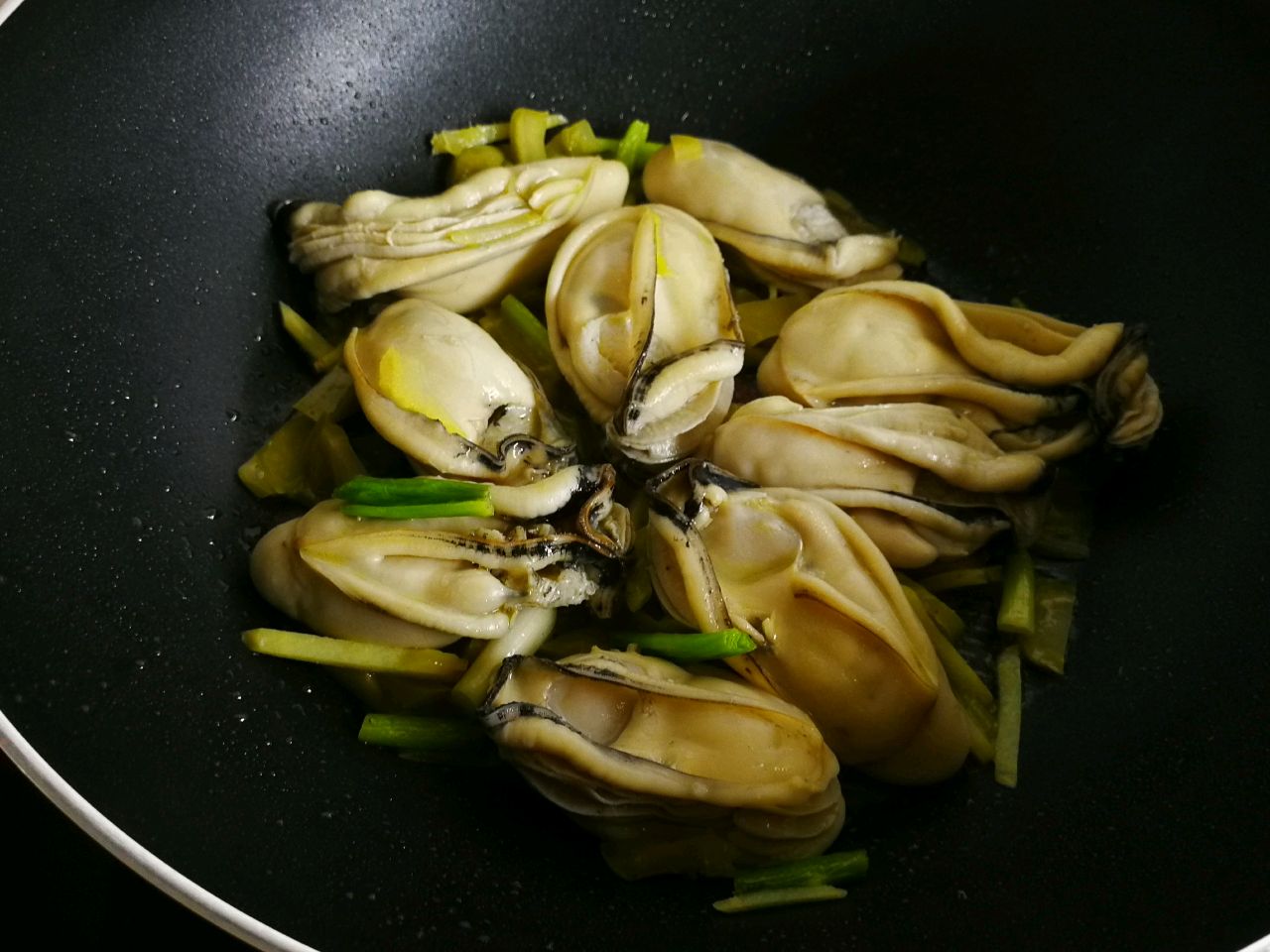姜葱爆生蚝