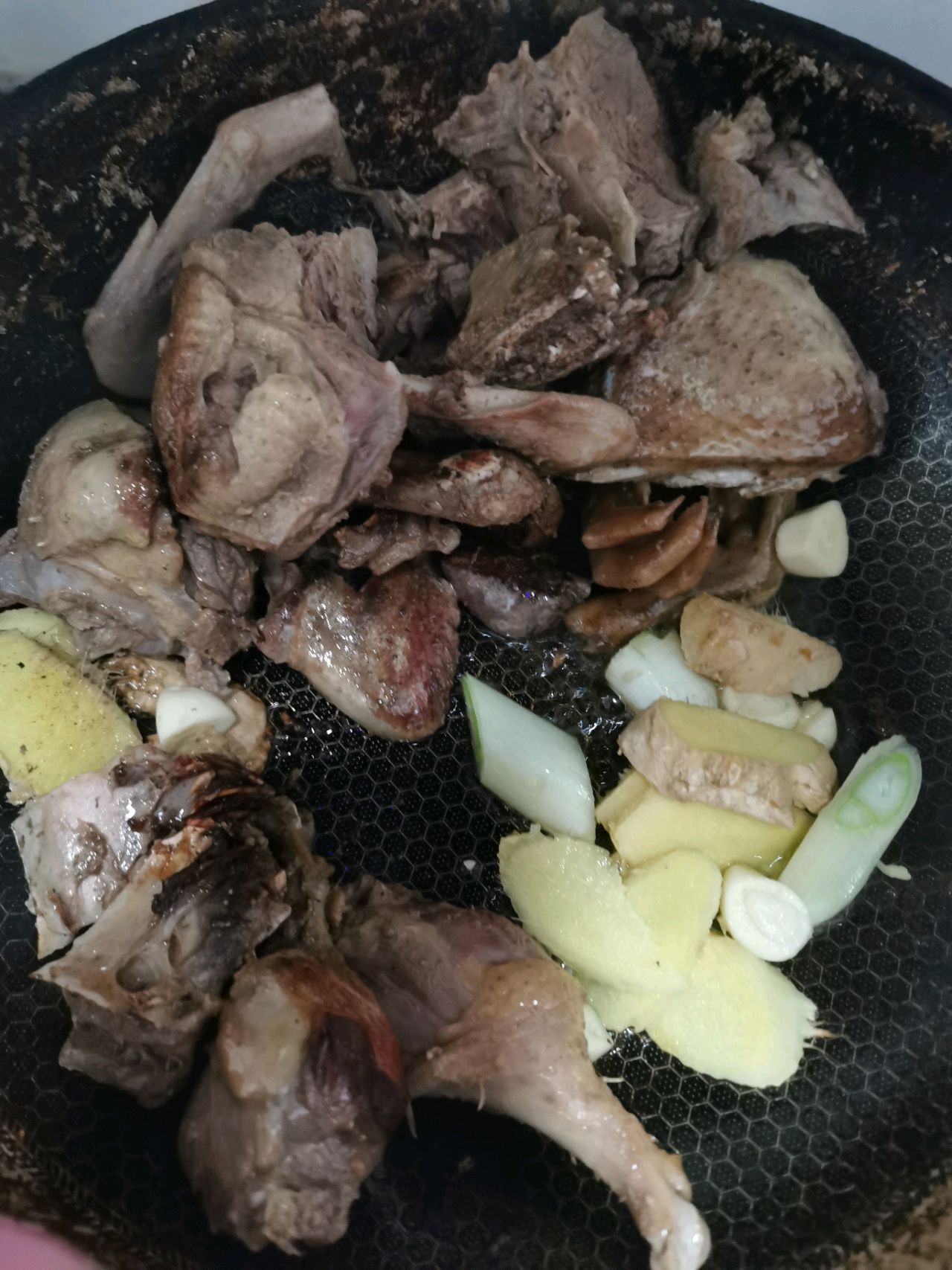 酱焖鸭子