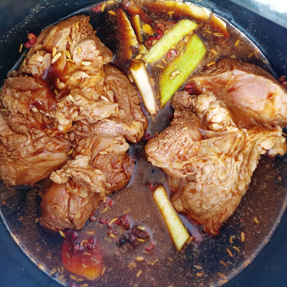 酱牛肉这样做，简单又好吃。