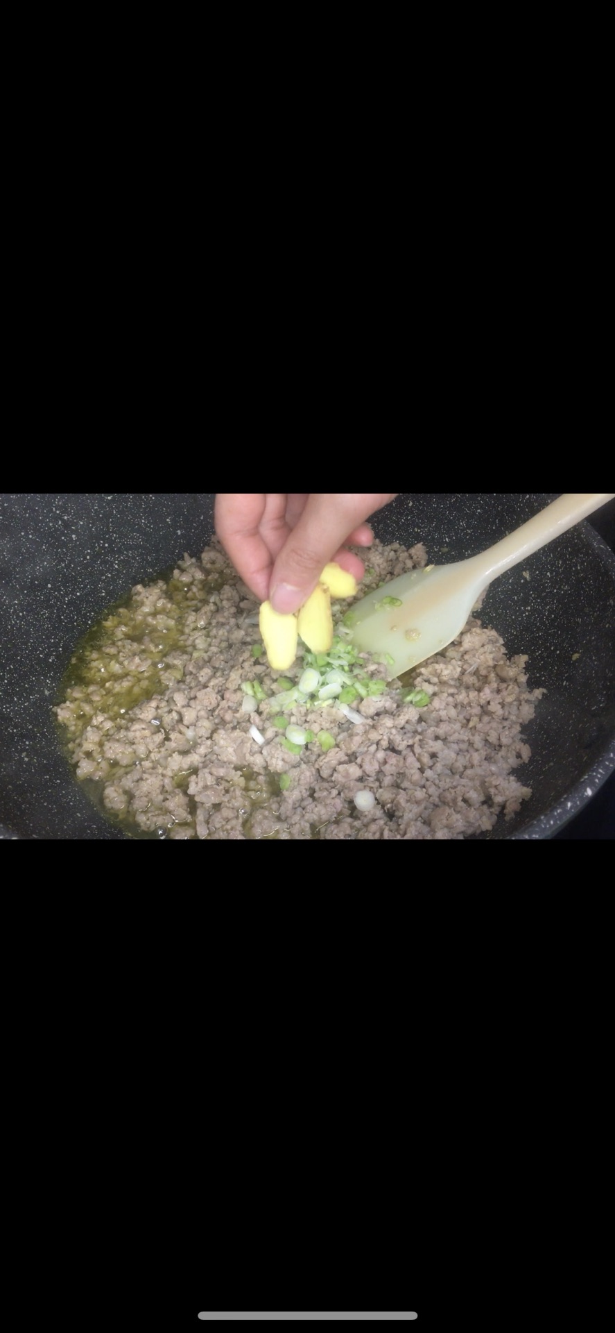 酱肉包子