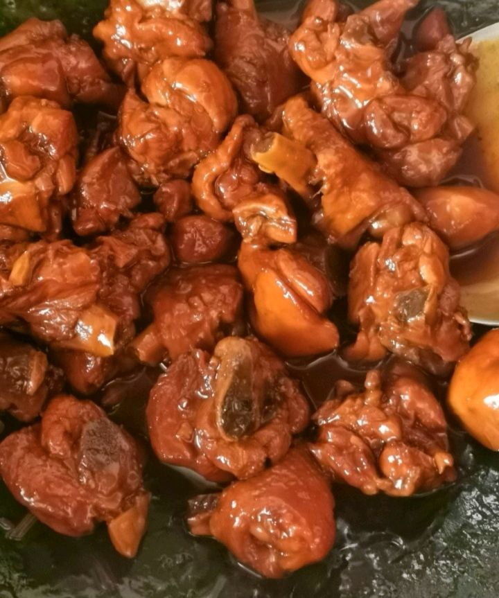 酱烧鸡腿