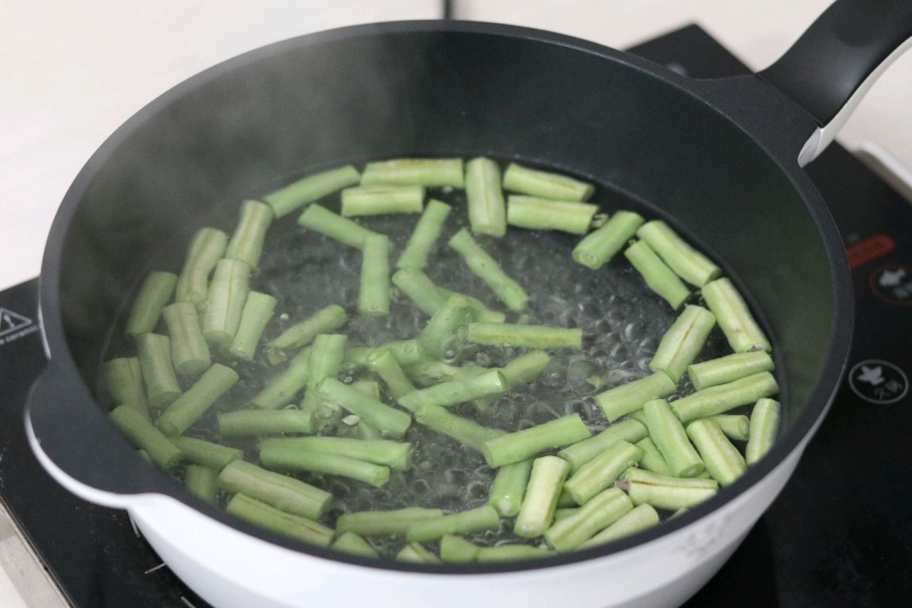 酱香豆角，香辣可口很下饭