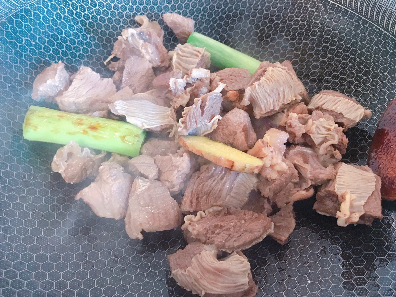酱香炖牛肉