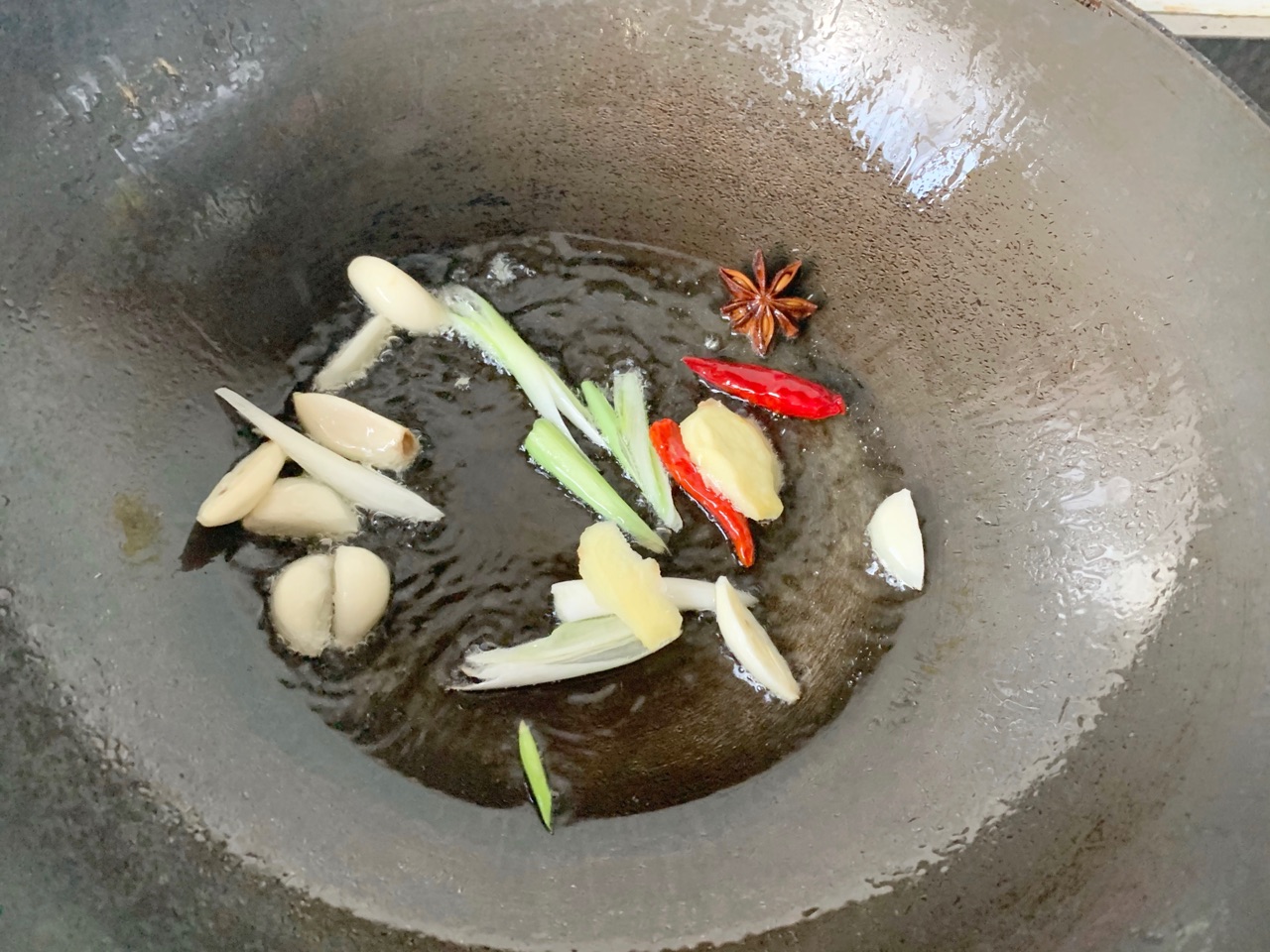酱香莲藕鸡