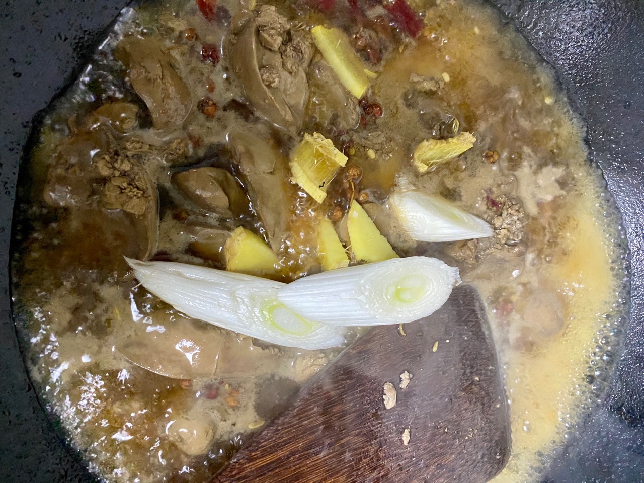 酱香卤鸡肝