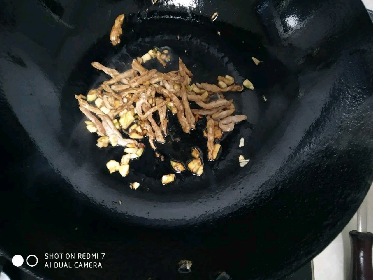酱香青椒肉丝面