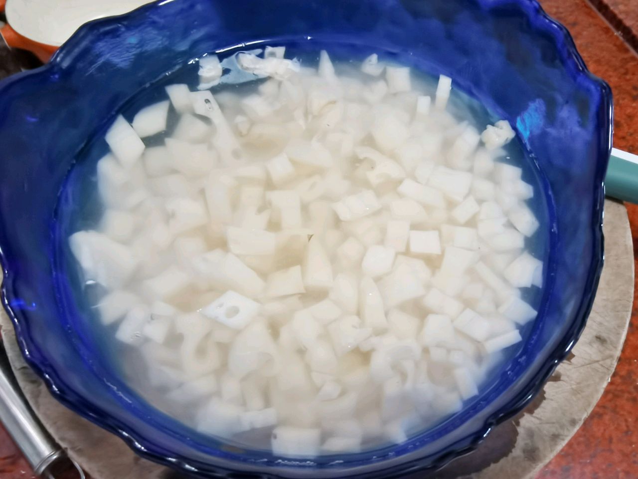 酱香酸辣藕丁