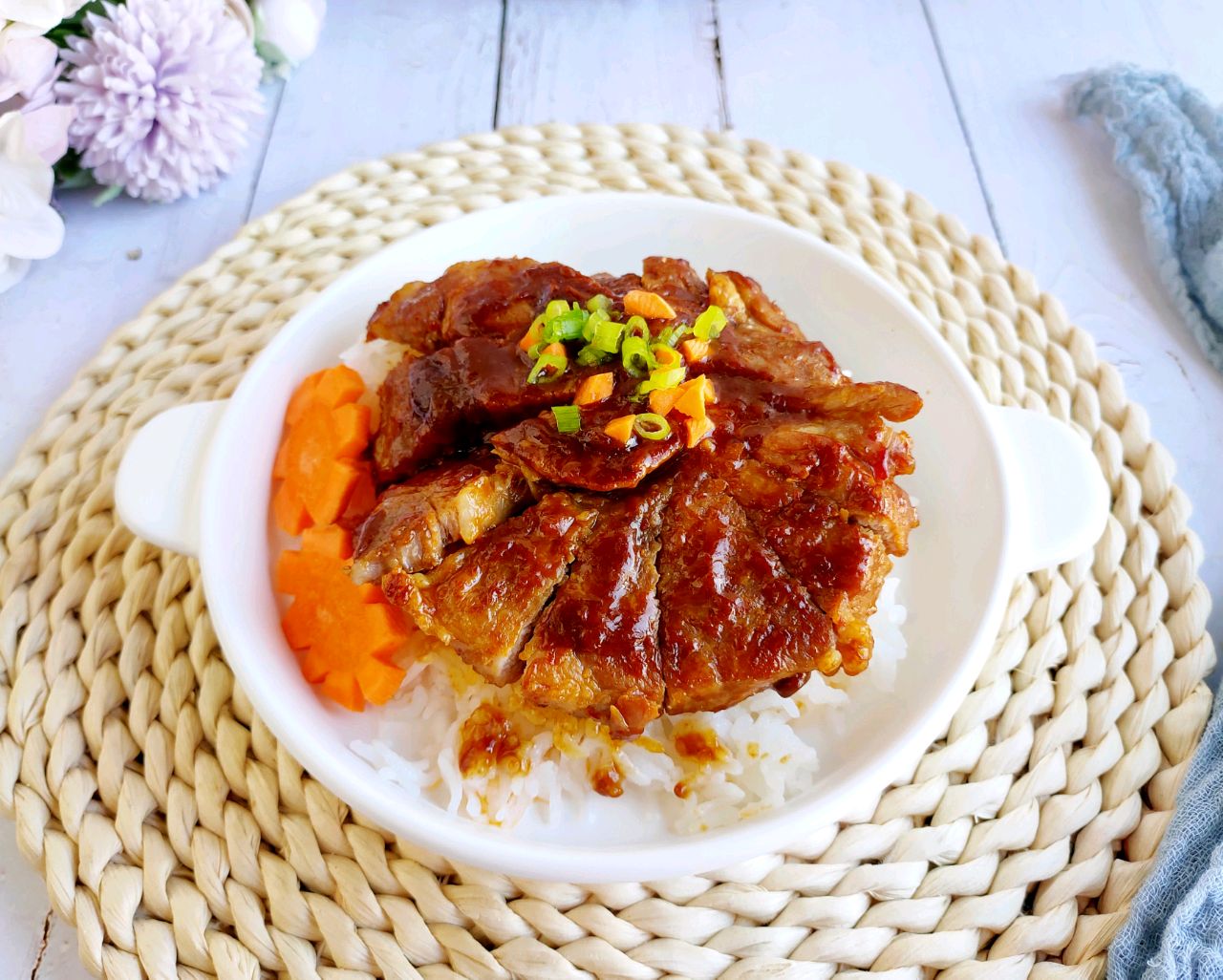 酱香猪排饭