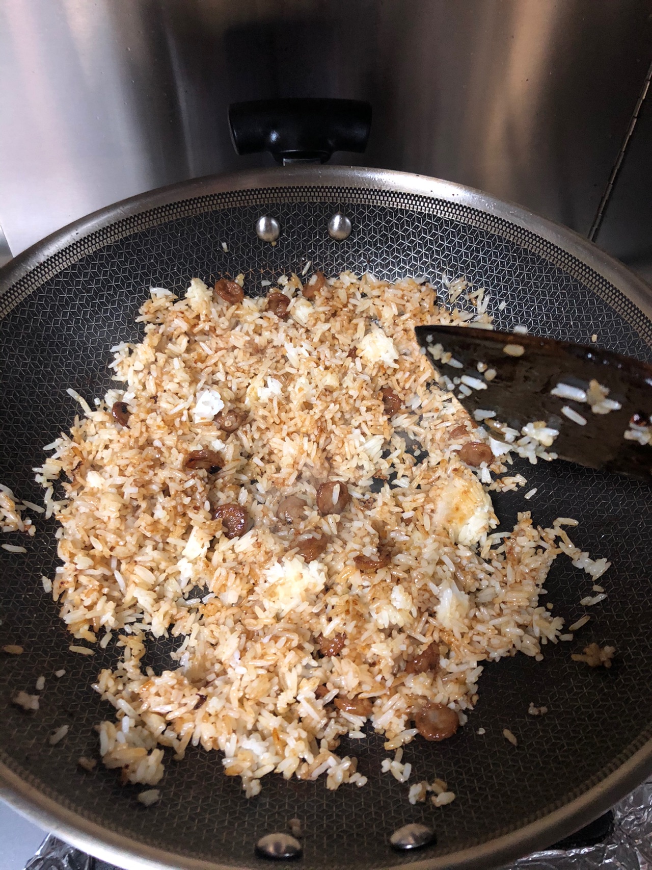 酱油腊肠炒饭