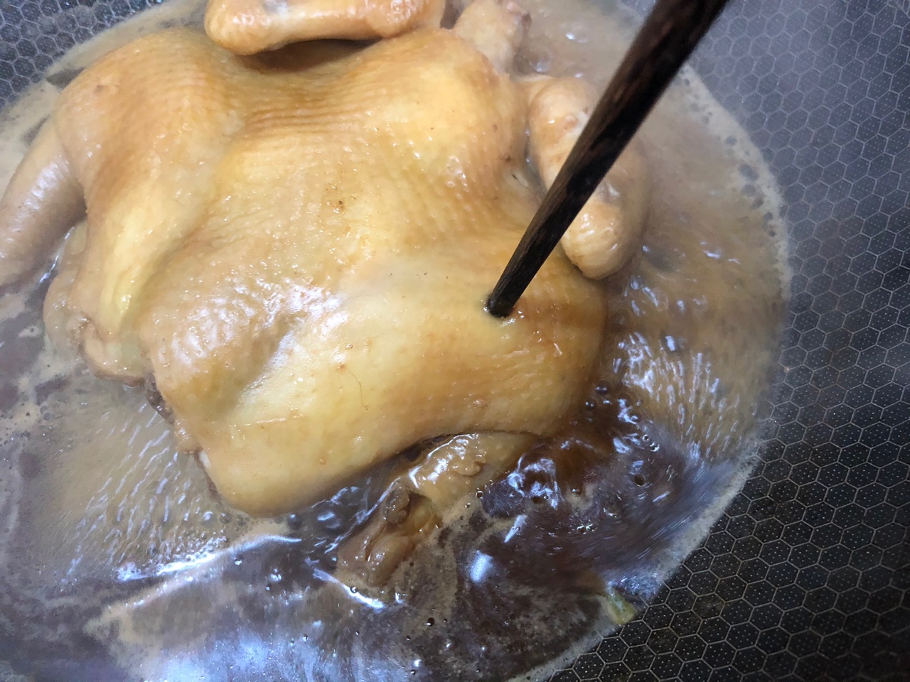 酱油卤鸡