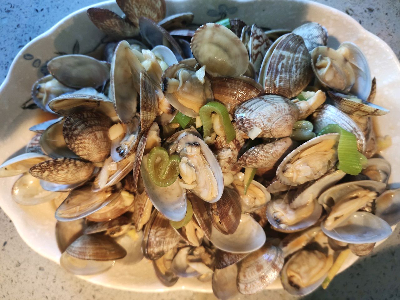 酱汁花蚬子