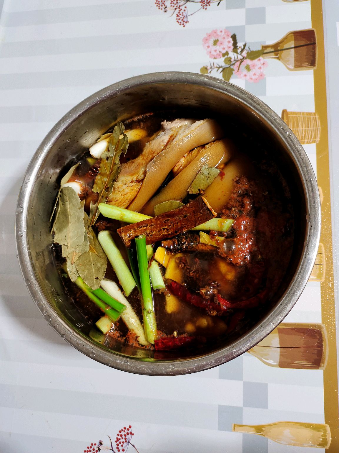 酱肘子