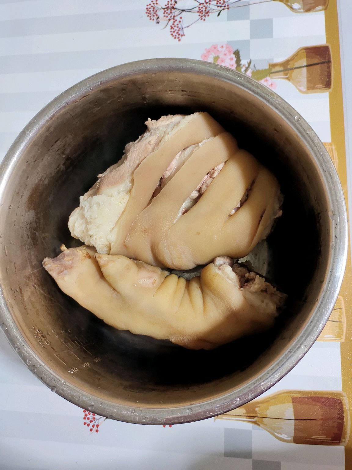 酱肘子