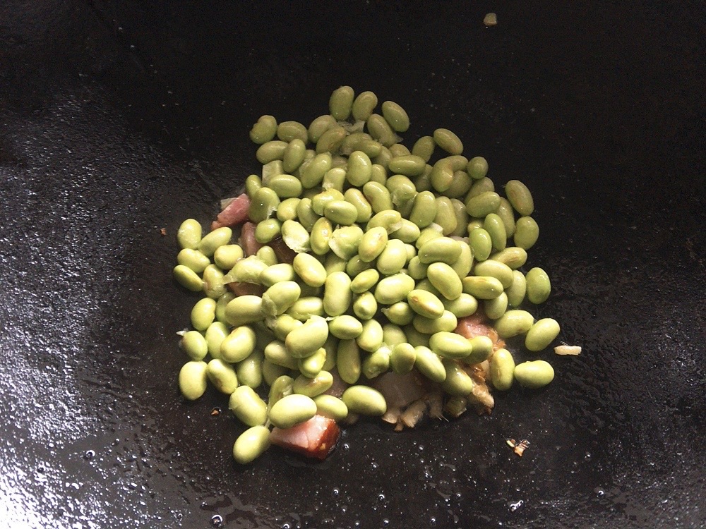 茭白酱焖毛豆仁