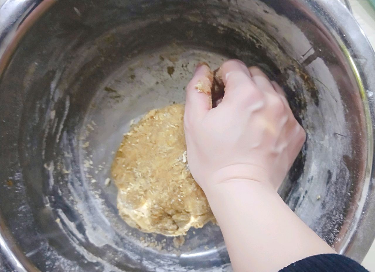 搅合搅合就能做出的全麦坚果意式脆饼