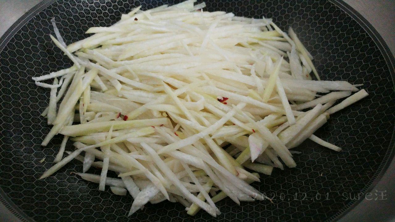 椒肉粉丝萝卜汤
