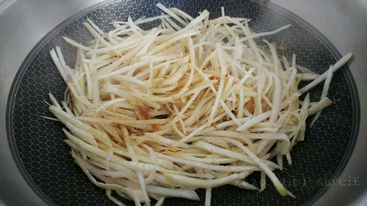 椒肉粉丝萝卜汤