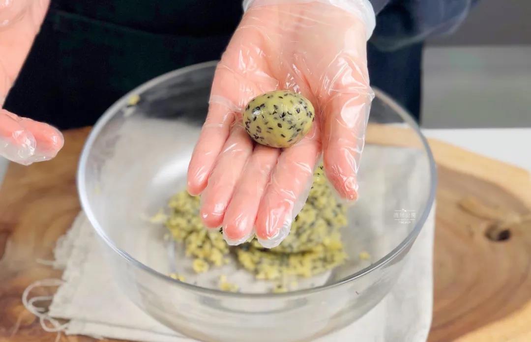 椒香芝麻酥