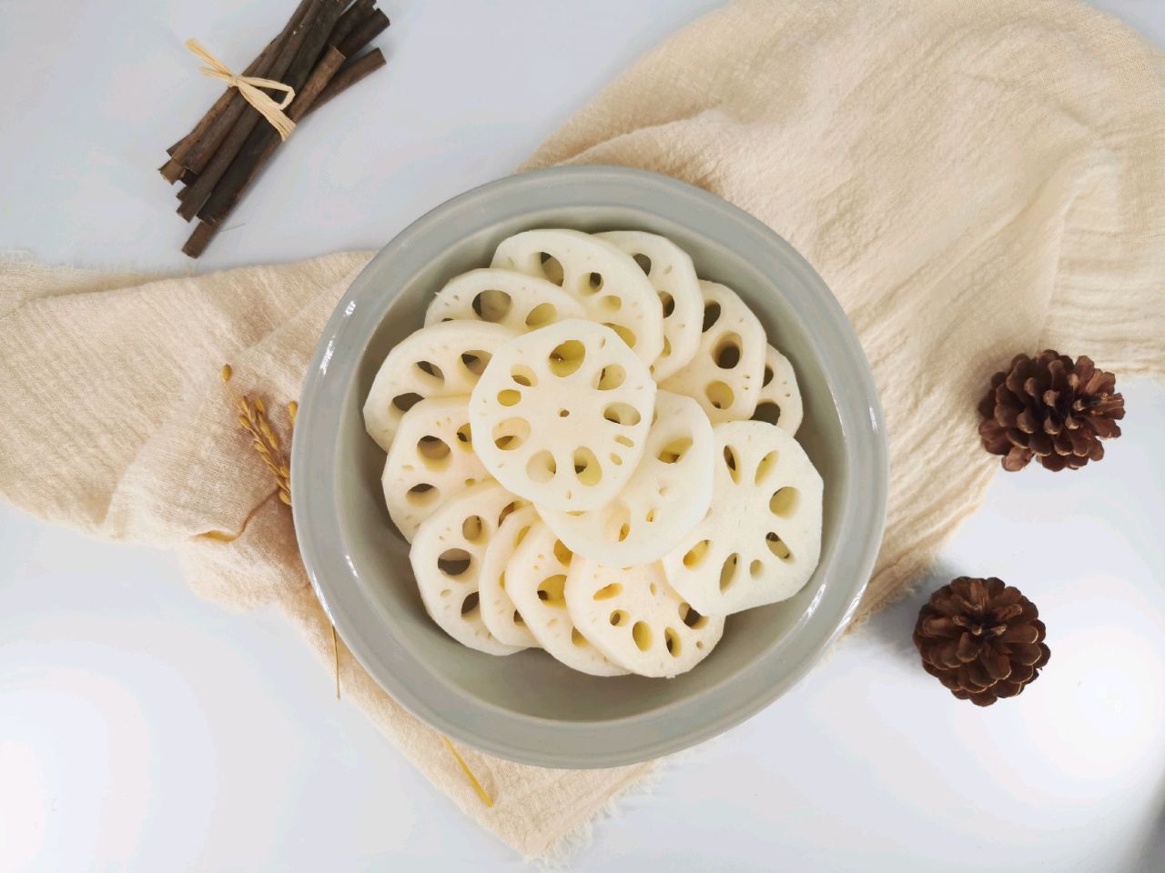 椒盐藕丸子
