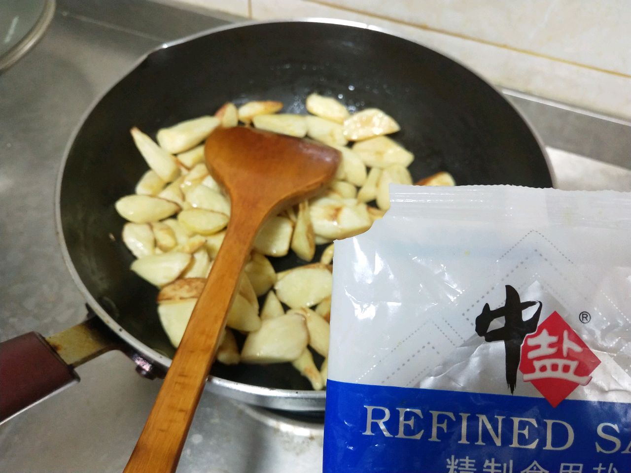 椒盐油焖茭白