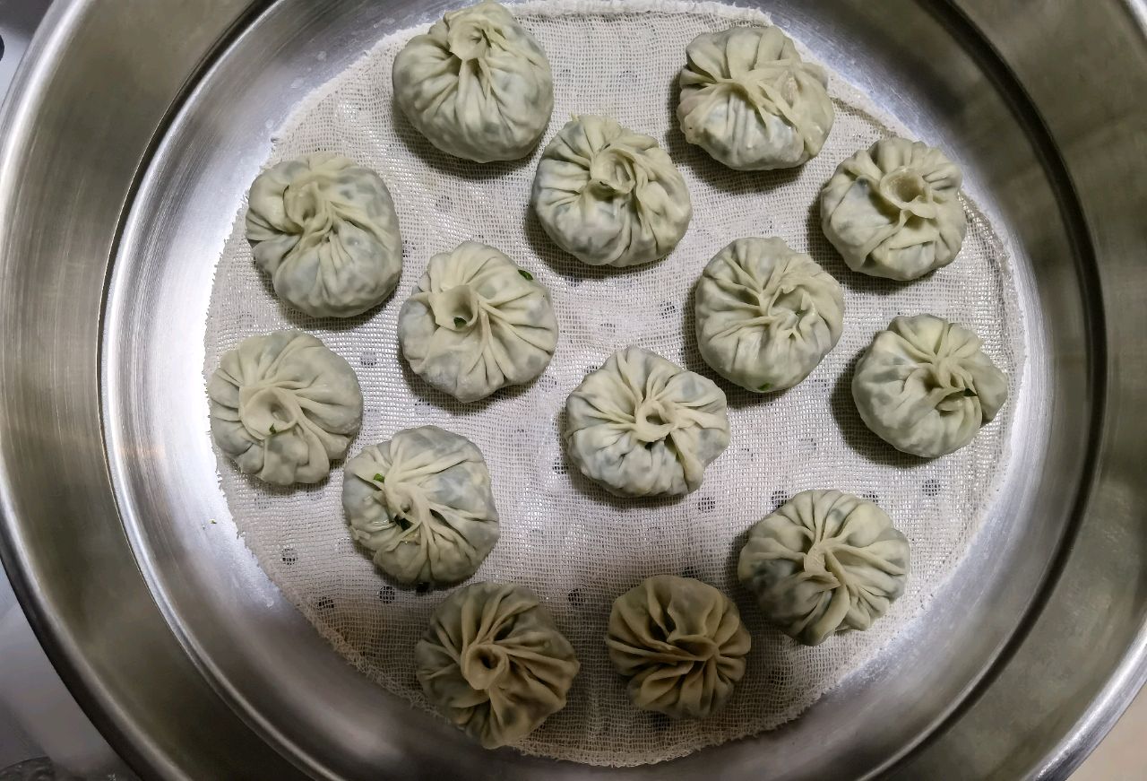 饺子皮制作鸡蛋煎饺和蒸包