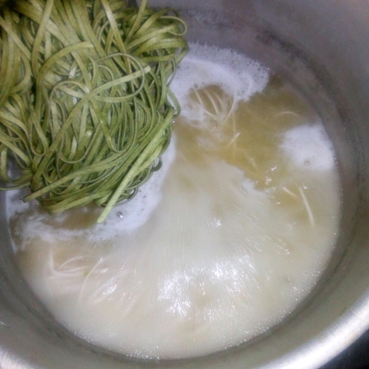 饺子汤面