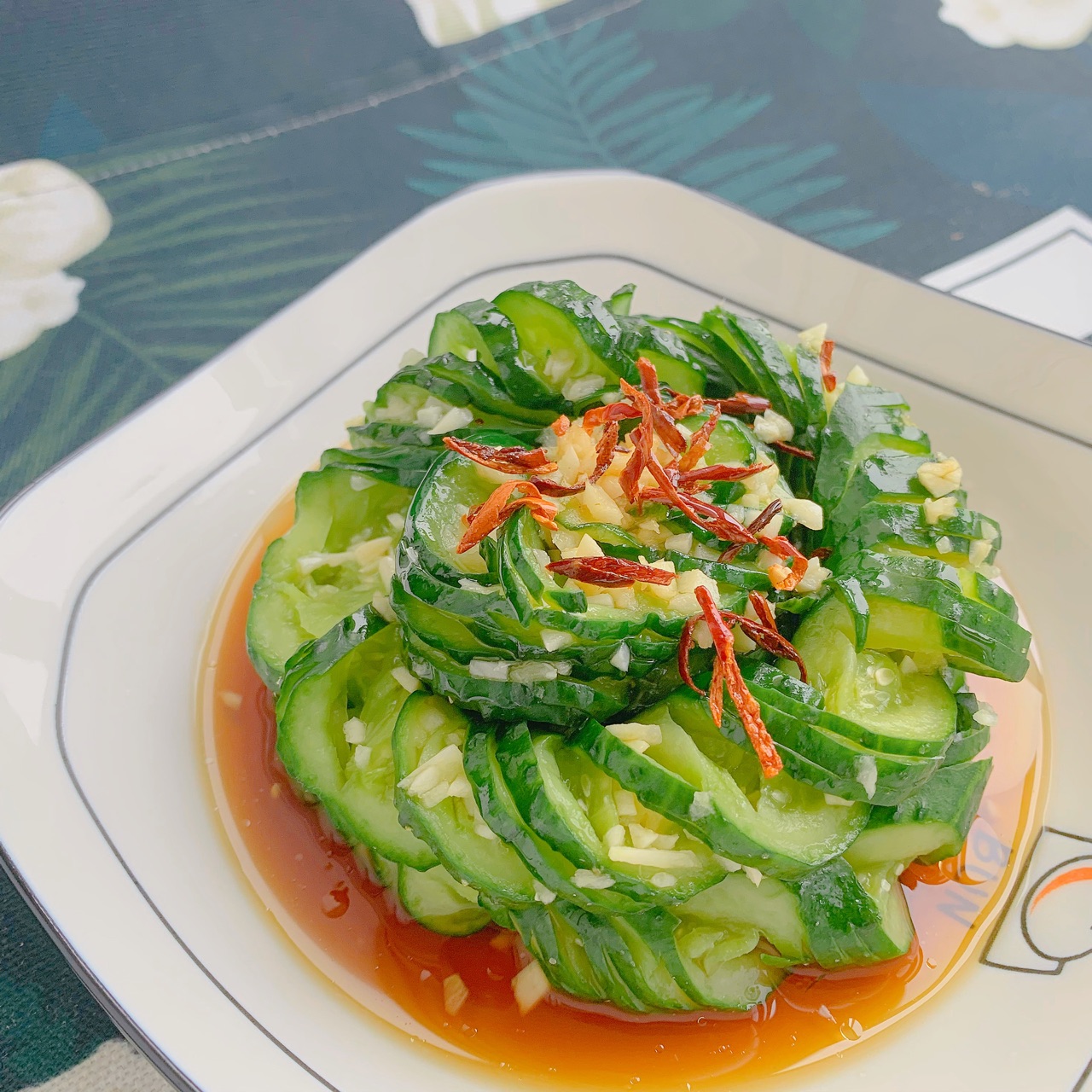 节日必备，爽口解腻的快手菜—蓑衣黄瓜