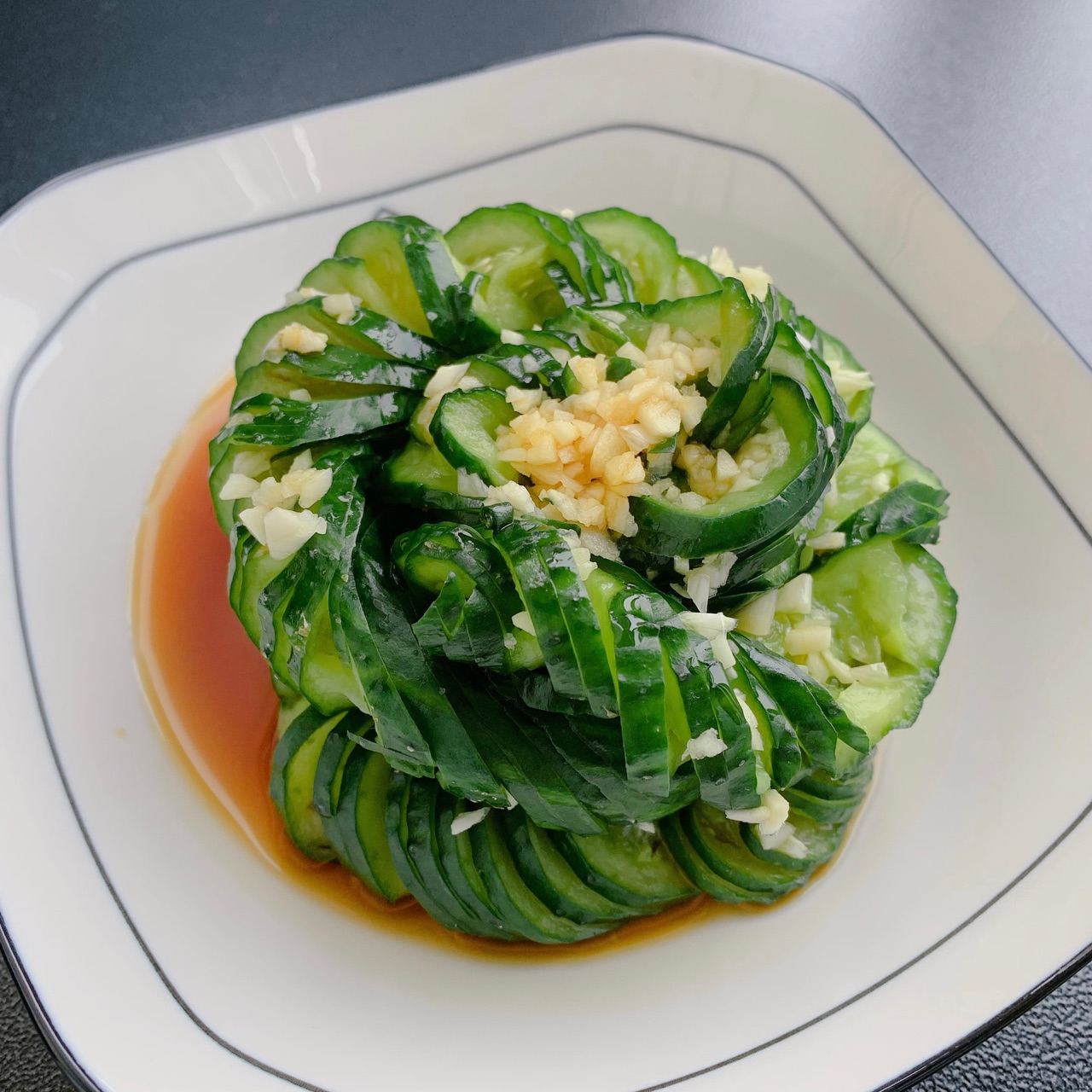 节日必备，爽口解腻的快手菜—蓑衣黄瓜