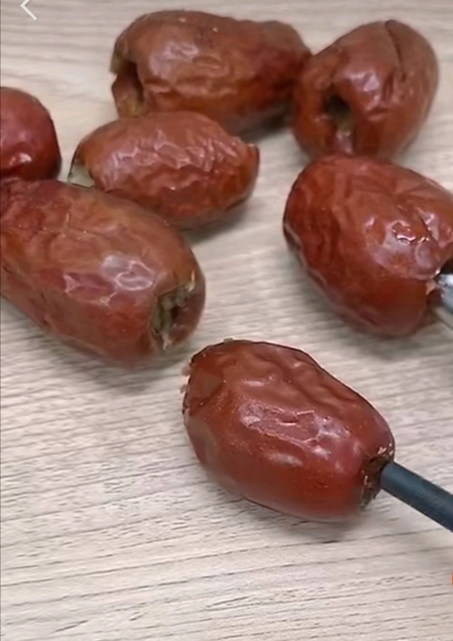 解锁最近超火的零食---网红杏仁奶枣!!