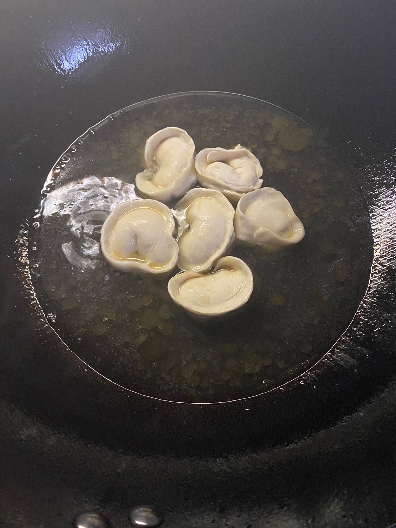 劲道十足纯手工 | 抱抱饺