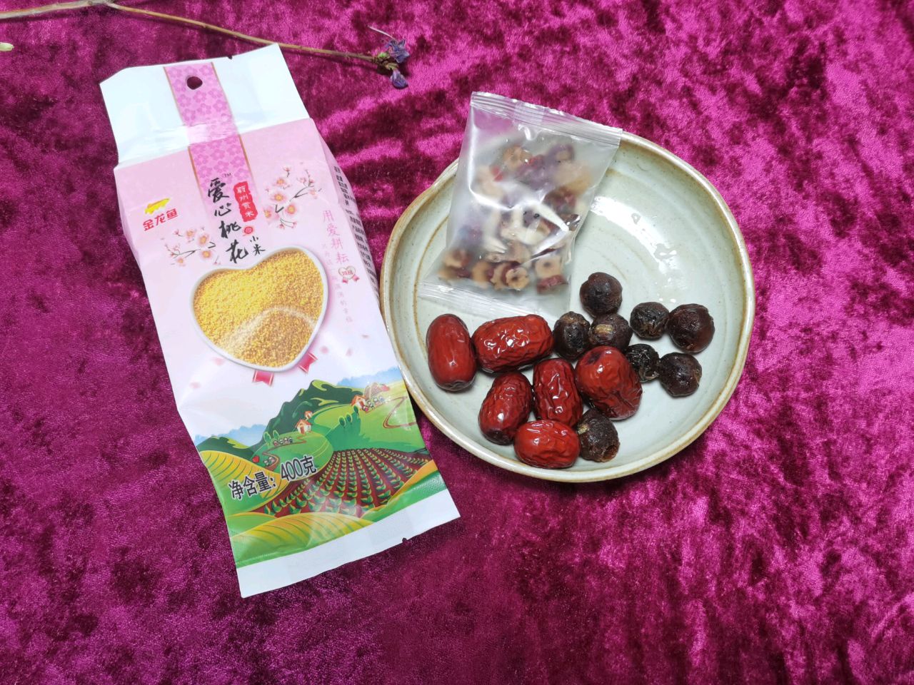 金龙鱼爱心桃花气血双补小米粥