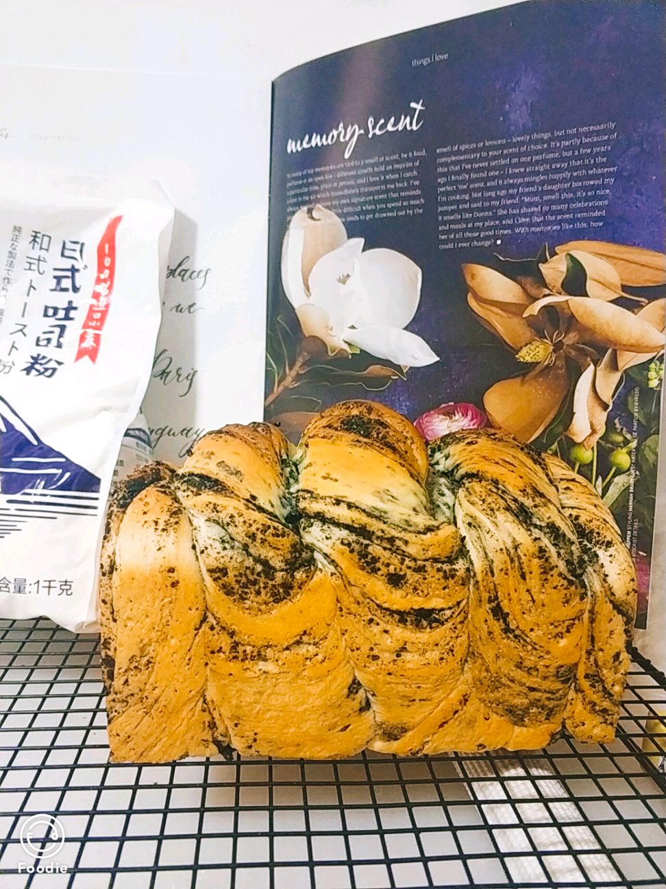 金龙鱼～芝麻吐司