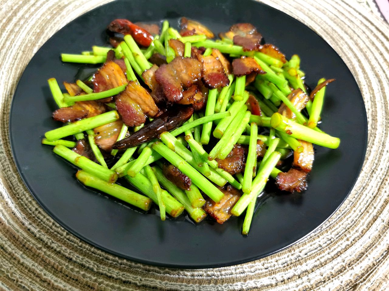 锦娘制——藜蒿炒腊肉
