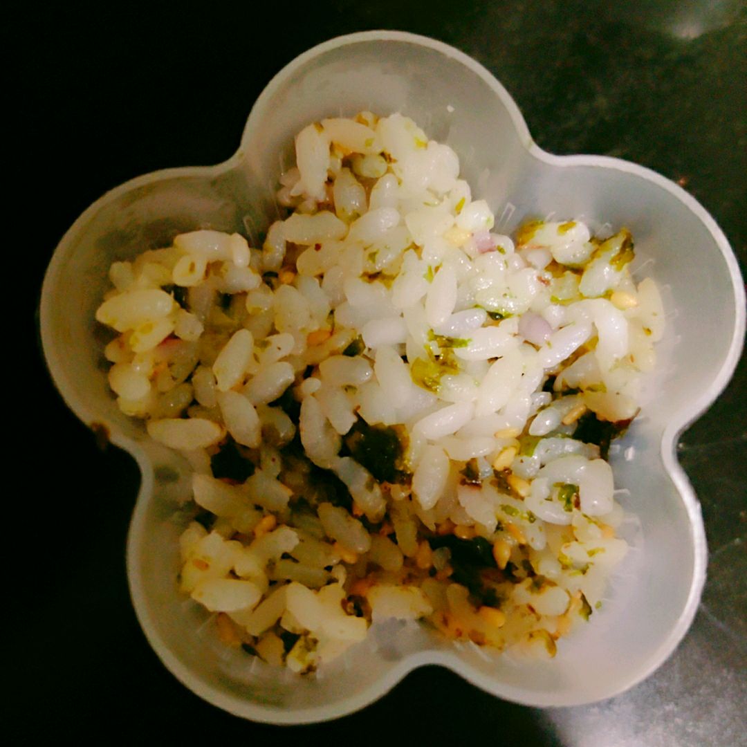 金枪鱼饭团