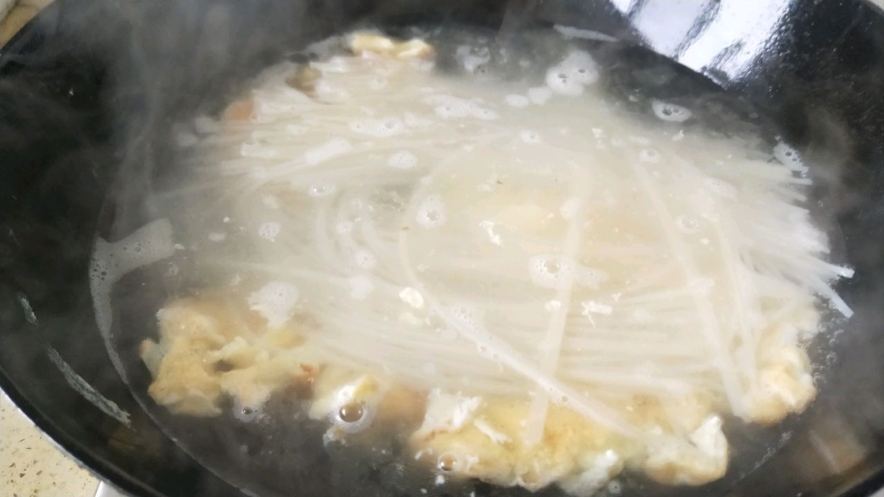 金汤翡翠米线