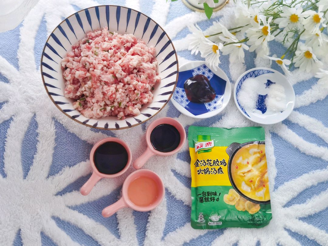 金汤花胶鸡肉圆