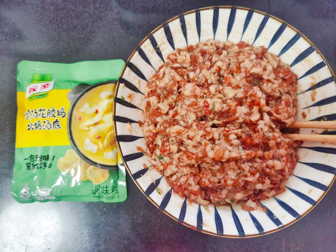 金汤花胶鸡肉圆